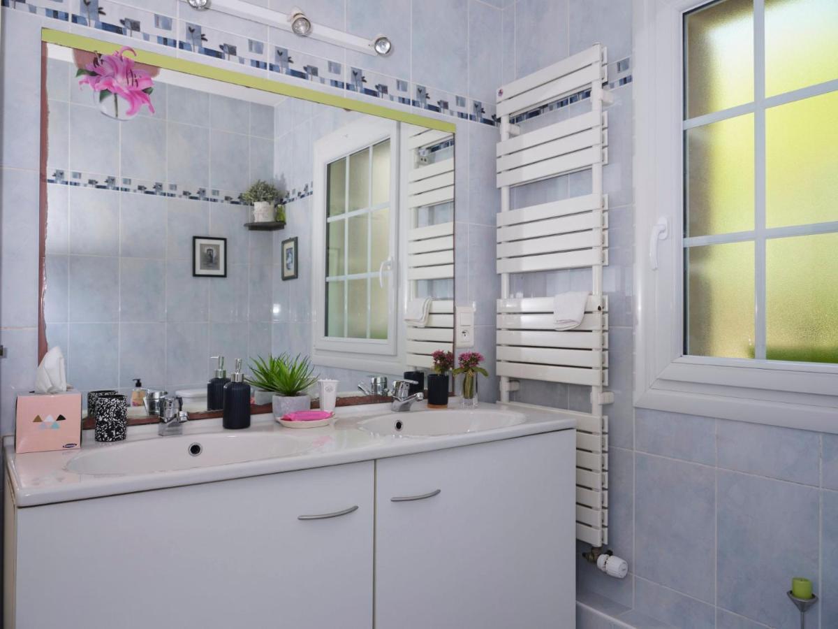 Les Roses Bed & Breakfast Santec Luaran gambar