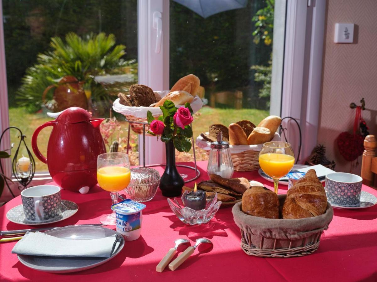 Les Roses Bed & Breakfast Santec Luaran gambar